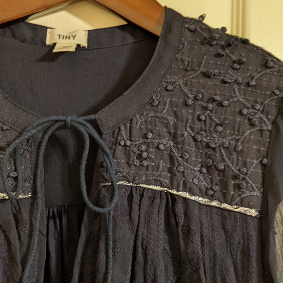 Anthropologie Tiny Navy Mixed Media Tie Blouse L - Picture 3 of 8